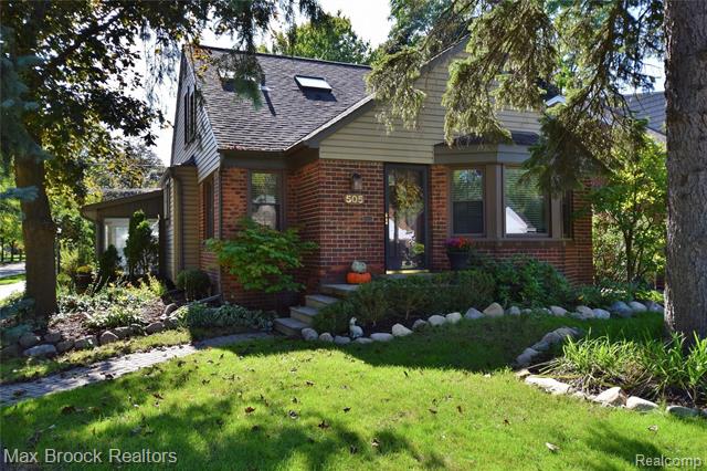 front view picture of 505 Catalpa Dr, Royal Oak, MI. 48067