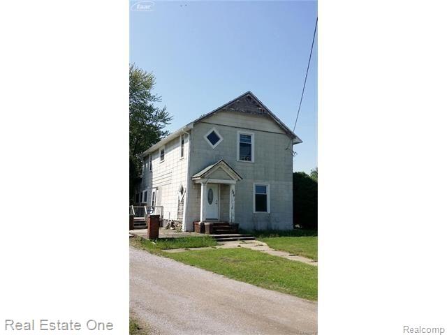 front view picture of 149 W State Street, Montrose, MI. 48457