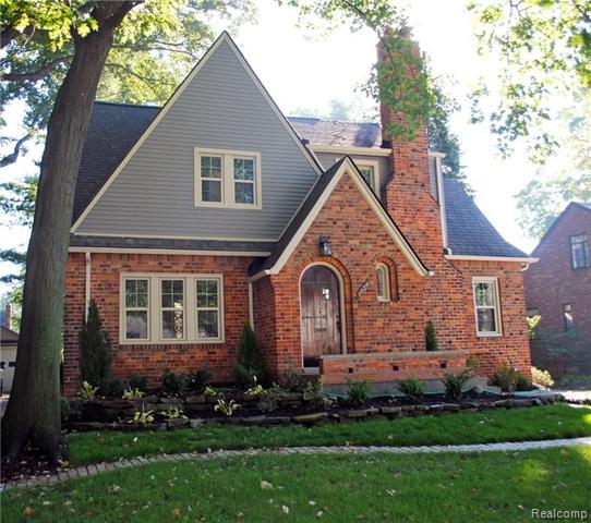 front view picture of 1024 Forestdale Rd, Royal Oak, MI. 48067