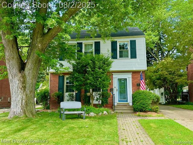 front view picture of 905 N Wilson Ave, Royal Oak, MI. 48067