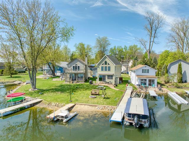 front view picture of 5576 Rays, Onsted, MI. 49265