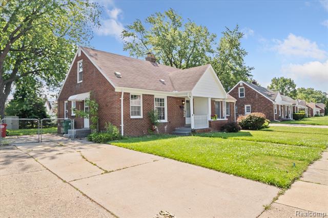 front view picture of 23772 Brittany Avenue, Eastpointe, MI. 48021