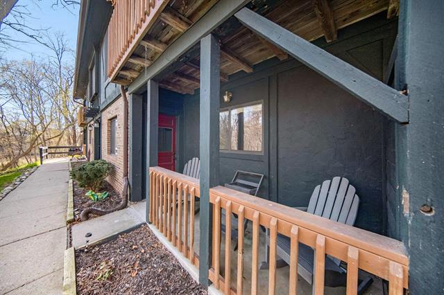 front view picture of 215 N Washington  #11 Street, Manchester, MI. 48158