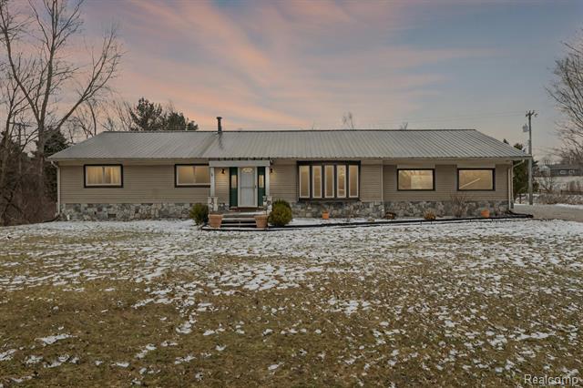 front view picture of 5376 Casey Road, Dryden, MI. 48428
