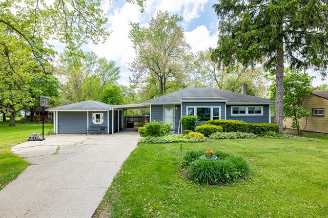 front view picture of 239 Elmhurst Street, Ypsilanti, MI. 48197