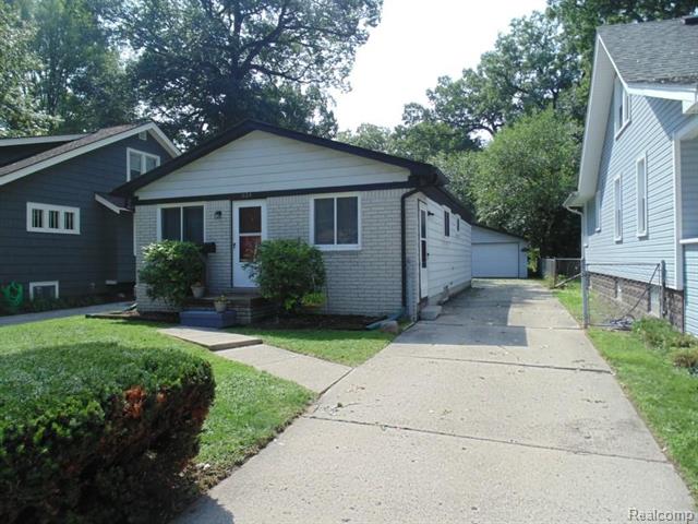 front view picture of 614 Gardenia Ave, Royal Oak, MI. 48067