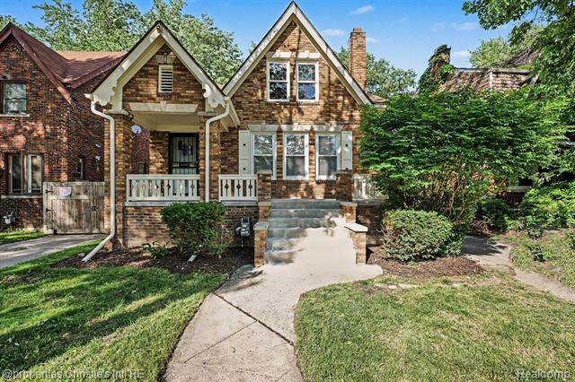 front view picture of 5984 Kensington Avenue, Detroit, MI. 48224