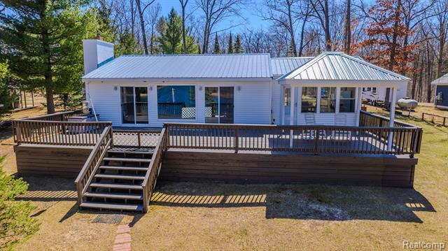 front view picture of 5001 Ruby, Gladwin, MI. 48624