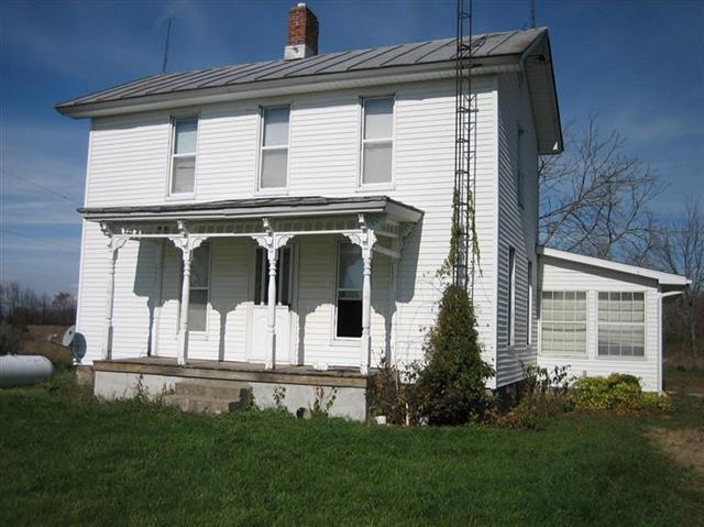 front view picture of 10600 Grover Rd, Reading, MI. 49274