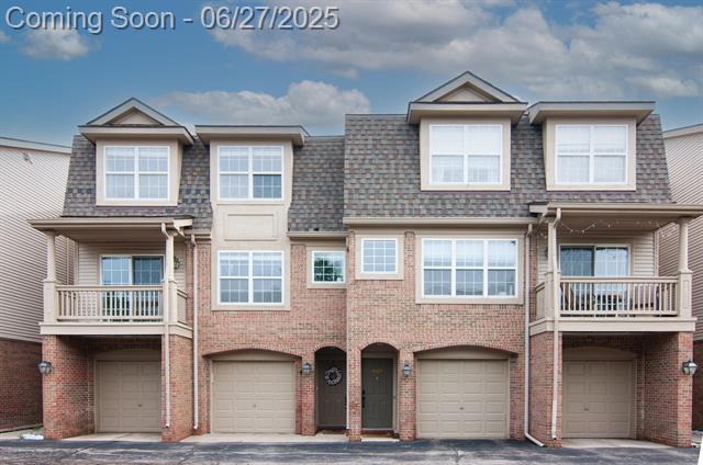 front view picture of 2769 Barclay Way, Ann Arbor, MI. 48105
