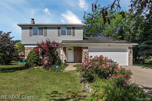 front view picture of 3570 Beech Drive, Ypsilanti, MI. 48197