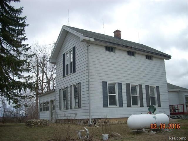 front view picture of 5536 E Newburg Road, Durand, MI. 48429