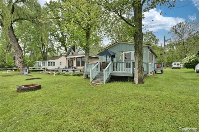 front view picture of 12123 Kirby Lane, South Lyon, MI. 48178