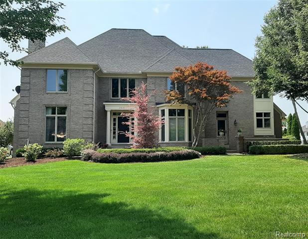 front view picture of 2636 Pebble Beach Drive, Oakland, MI. 48363