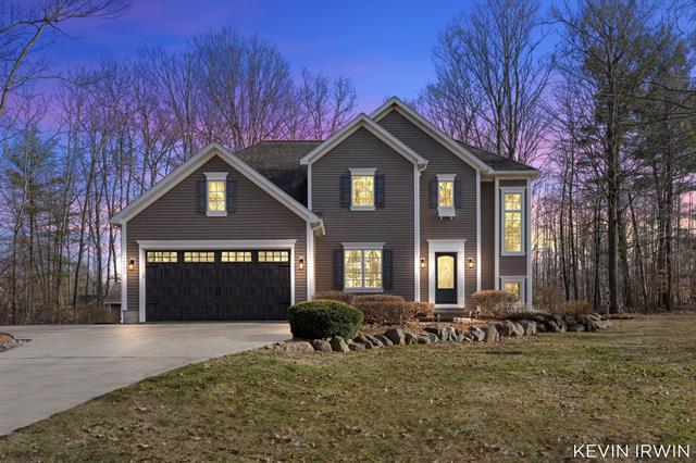 front view picture of 19223 Fox Glove Circle, Big Rapids, MI. 49307