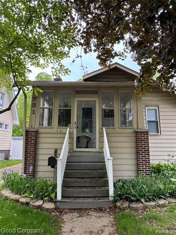 front view picture of 731 Gardenia Ave, Royal Oak, MI. 48067