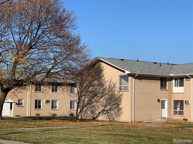 front view picture of 19250 Wick Road, Allen Park, MI. 48101