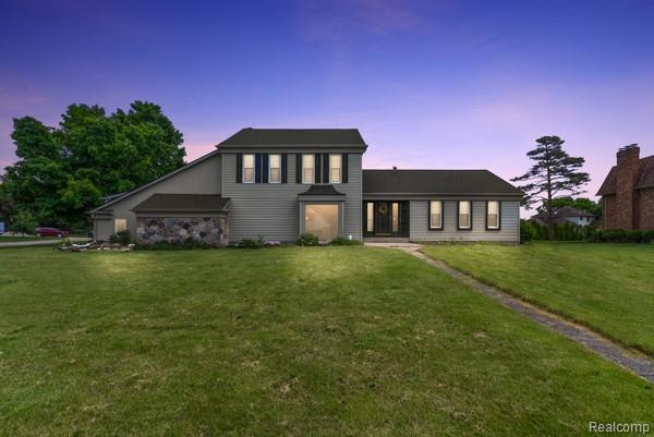 front view picture of 9302 Claridge Dr, Davison, MI. 48423