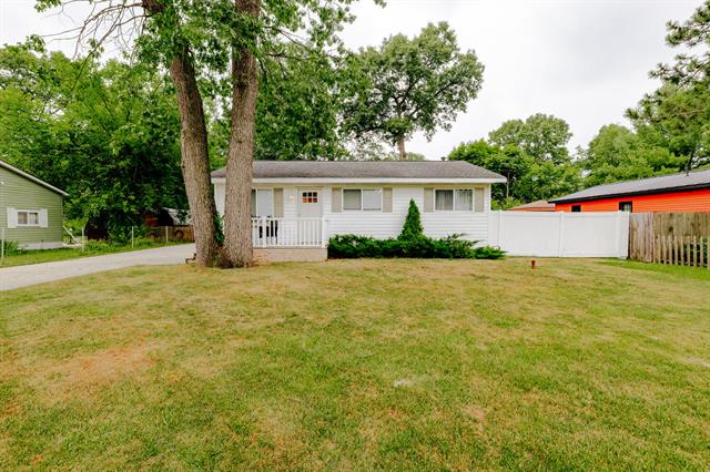 front view picture of 5769 Lane Avenue, Muskegon, MI. 49442