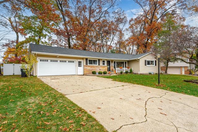 front view picture of 730 Dukeshire Avenue, Portage, MI. 49024