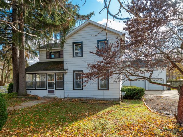 front view picture of 8876 E D Avenue, Richland, MI. 49083