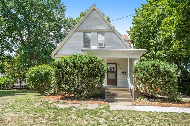 front view picture of 23 Lovell Place, Ionia, MI. 48846