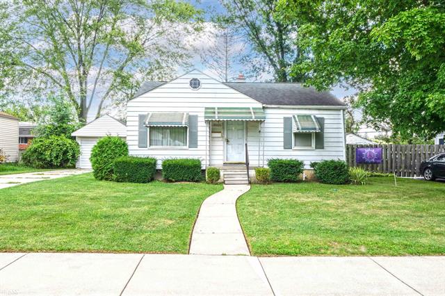 front view picture of 28466 Brentwood St, Southfield, MI. 48076