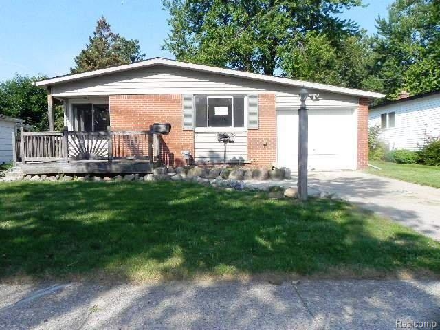front view picture of 548 S Hawthorne Street, Westland, MI. 48186