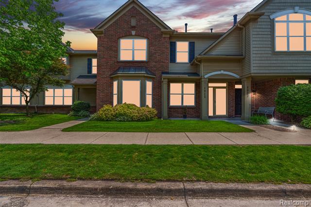 front view picture of 4015 Norwich Drive, Canton, MI. 48188