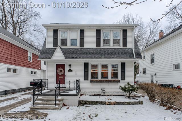 front view picture of 1100 N Altadena Ave, Royal Oak, MI. 48067