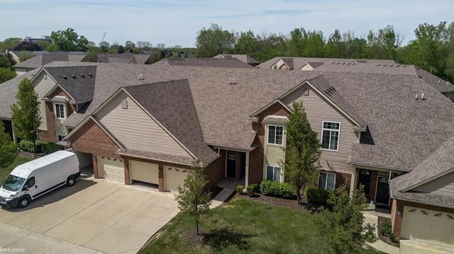 front view picture of 14225 Shadywood Drive, Sterling Heights, MI. 48312