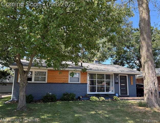 front view picture of 1029 Symes Ct, Royal Oak, MI. 48067