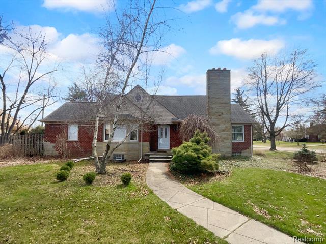 front view picture of 1363 Edgewood Blvd, Berkley, MI. 48072