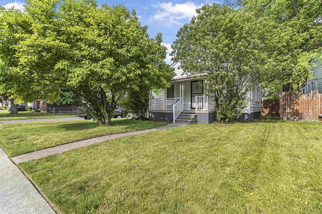 front view picture of 18518 Prevost Street, Detroit, MI. 48235