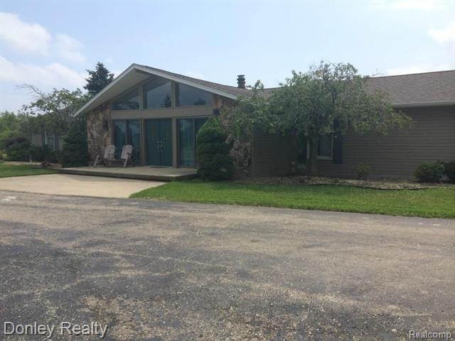 front view picture of 1900 Boyne Road, Marlette, MI. 48453
