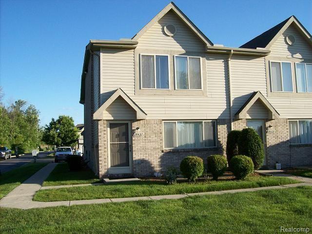 front view picture of 29437 Maurice Court, New Baltimore, MI. 48047