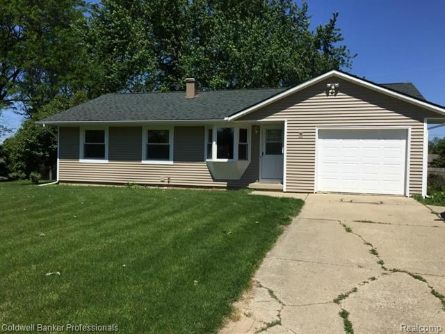 front view picture of 4453 Sunnymead Avenue, Burton, MI. 48519