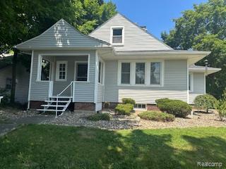 front view picture of 1536 W Genesee Street, Lapeer, MI. 48446