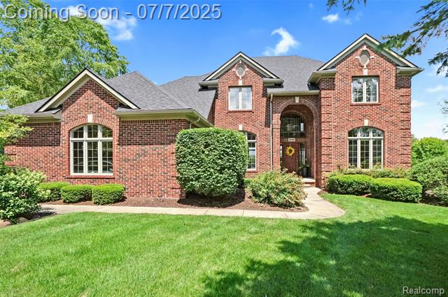 front view picture of 2545 Hartun Drive, Brighton, MI. 48114