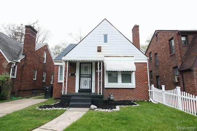 front view picture of 16873 Mansfield Street, Detroit, MI. 48235