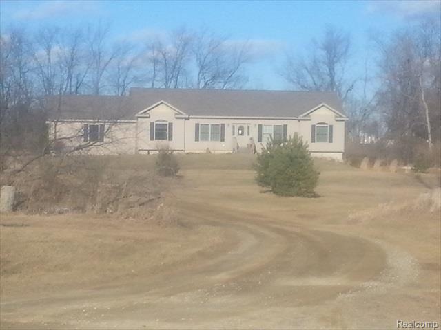 front view picture of 3392 Sickles Drive, Attica, MI. 48412