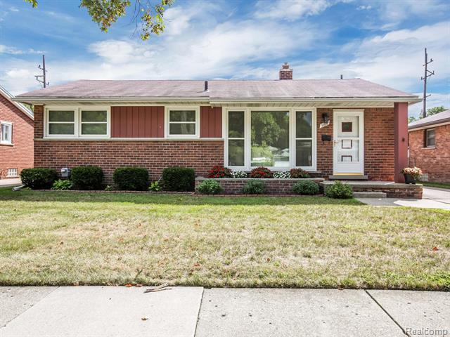 front view picture of 1106 Symes Ct, Royal Oak, MI. 48067