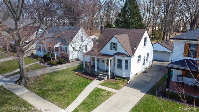 front view picture of 1112 N Vermont Ave, Royal Oak, MI. 48067