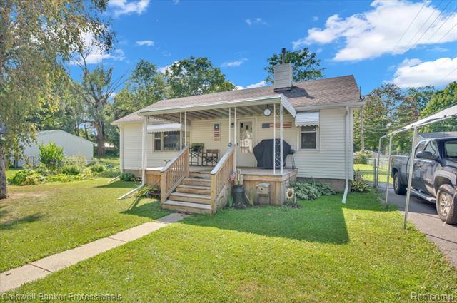 front view picture of 6130 2Nd Street, Mayville, MI. 48744