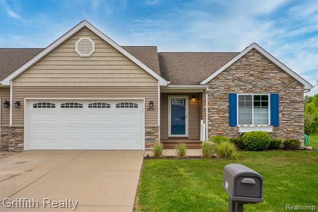 front view picture of 2870 Grand Marais Drive, Howell, MI. 48843