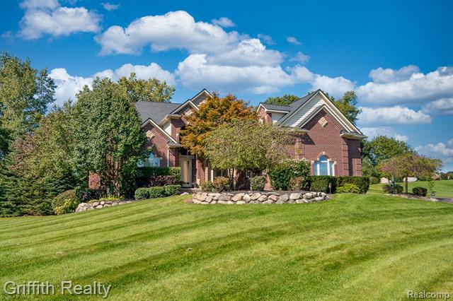 front view picture of 1804 Morgan Lake Court, Brighton, MI. 48114