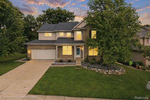 front view picture of 1842 Autumn Glen Drive, Howell, MI. 48843