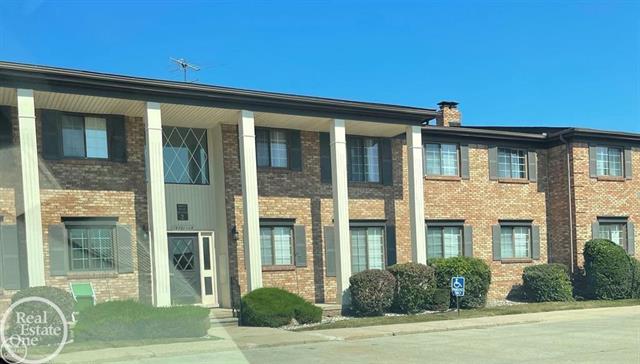 front view picture of 19713 Ridgemont Street, Saint Clair Shores, MI. 48080