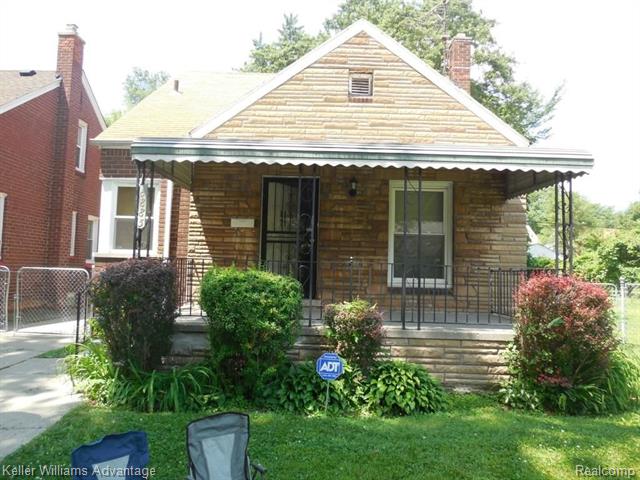front view picture of 8885 Marlowe Street, Detroit, MI. 48228