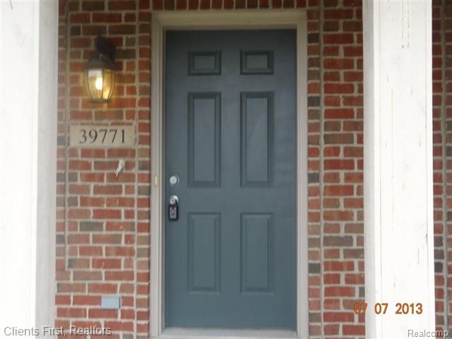 front view picture of 39771 Rockcrest Circle, Northville, MI. 48168